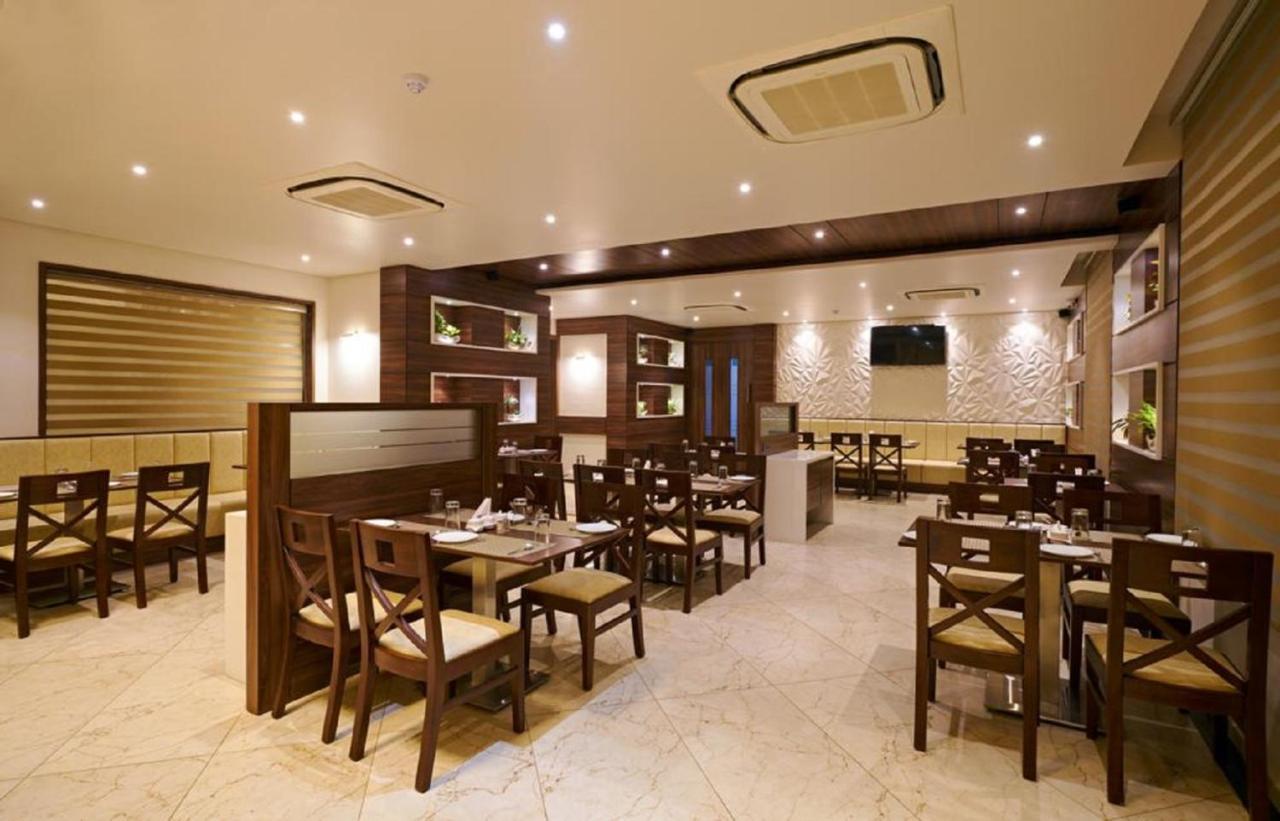 Hotel Shlok  Kolhapur Eksteriør bilde