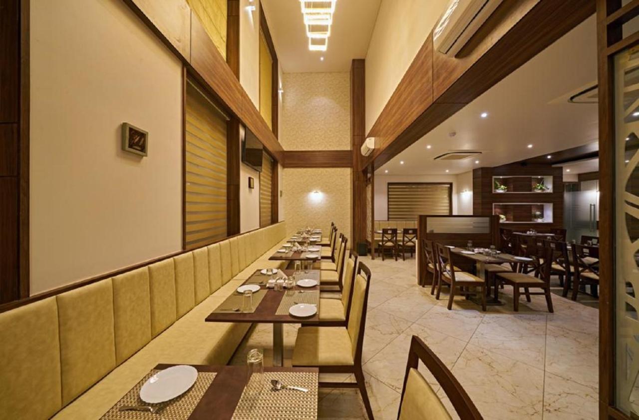 Hotel Shlok  Kolhapur Eksteriør bilde