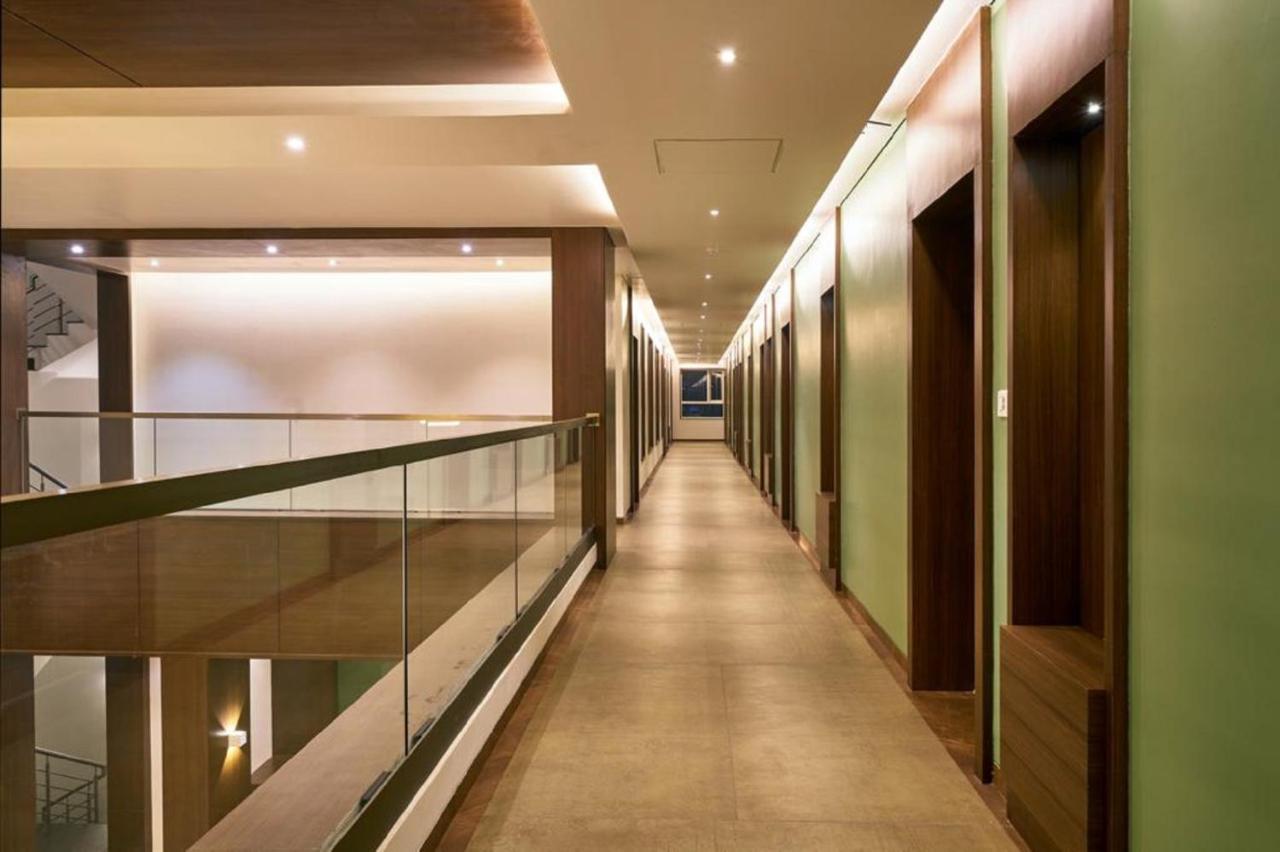 Hotel Shlok  Kolhapur Eksteriør bilde