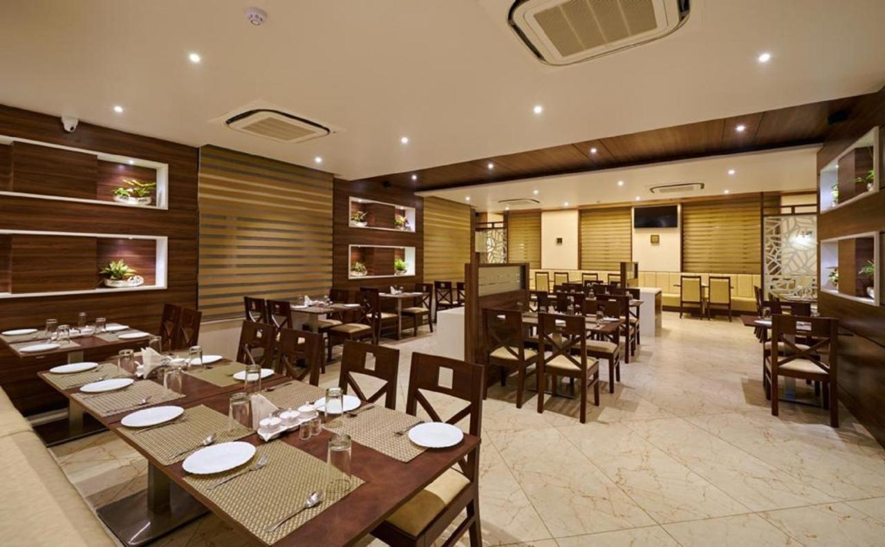 Hotel Shlok  Kolhapur Eksteriør bilde